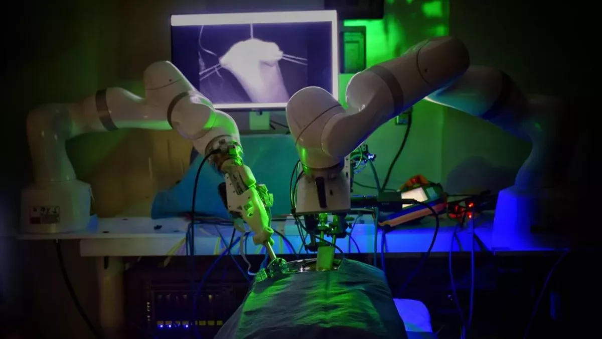 Robot performs surgery without human help for the first time