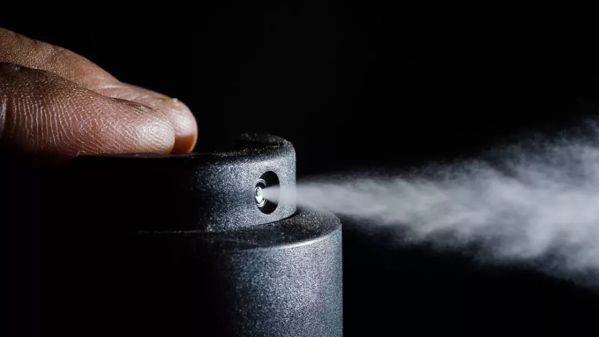 Teenager dies after inhaling his deodorant
