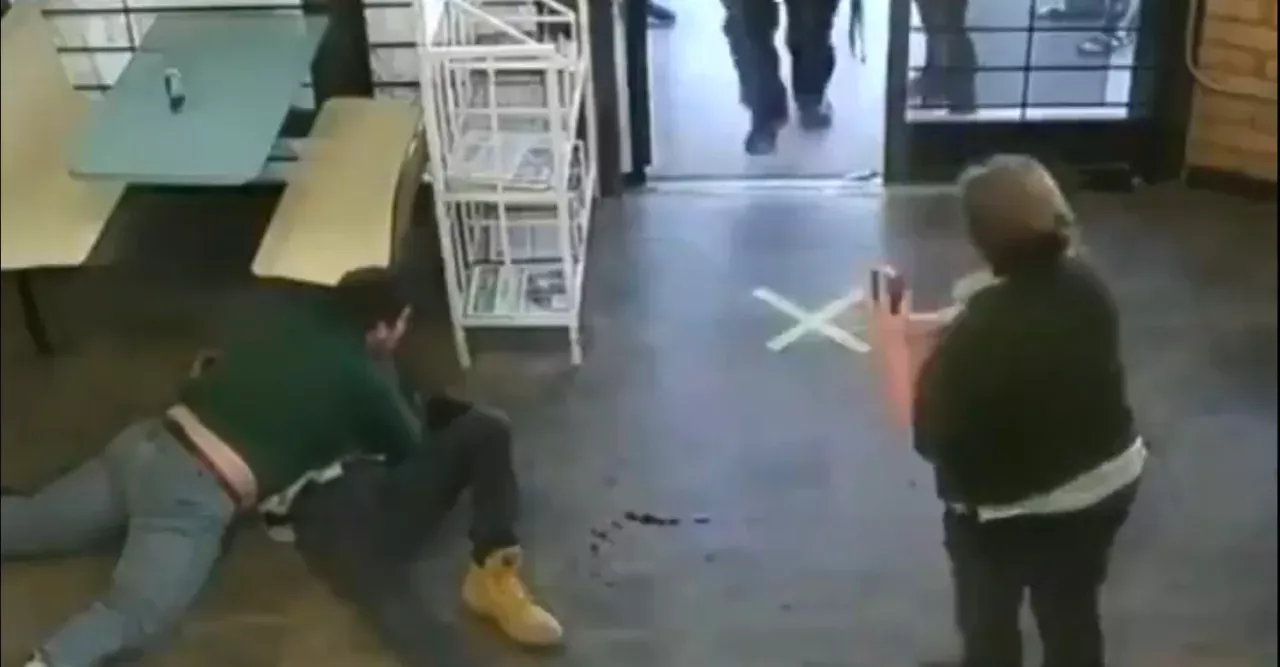 16-year-old wrestler thwarts would-be kidnapper by pinning him until authorities arrive