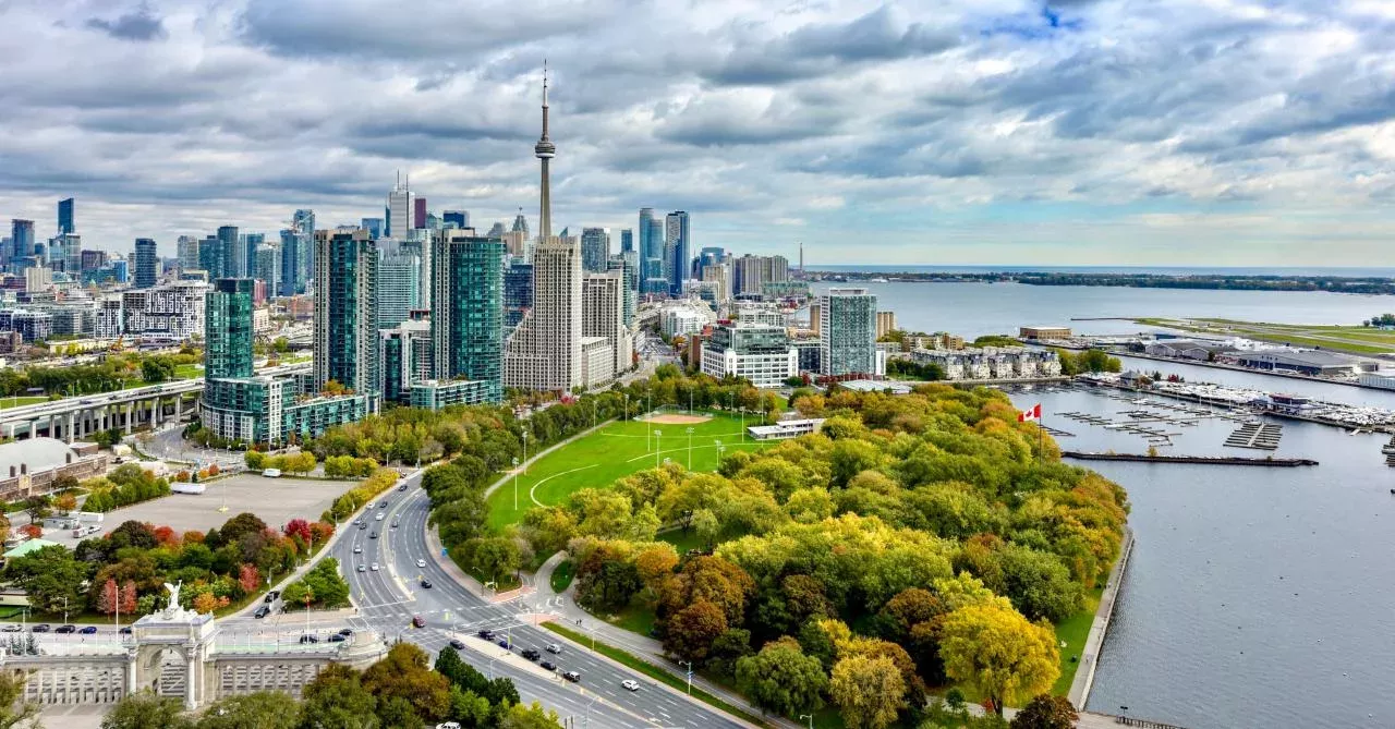 Coronavirus in Canada: quarantine, flights, closures, and everything else you need to know