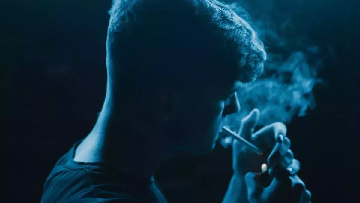 COVID-19: Lockdowns have prompted a surge in young smokers