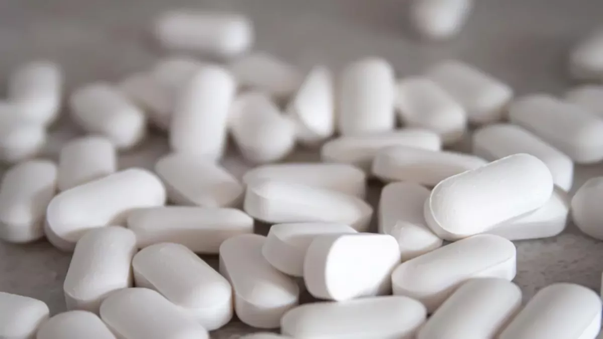 A COVID pill to contain outbreaks in the works for the UK 