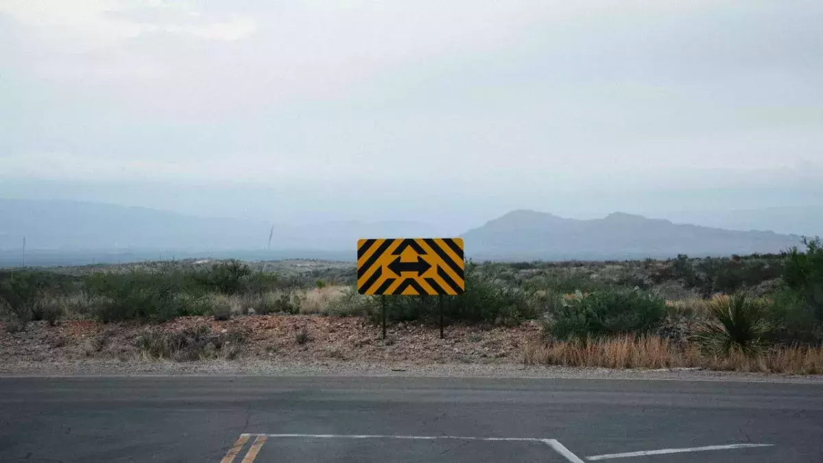 Decidophobia: What is the paralysing fear that can prevent you from moving forward in life