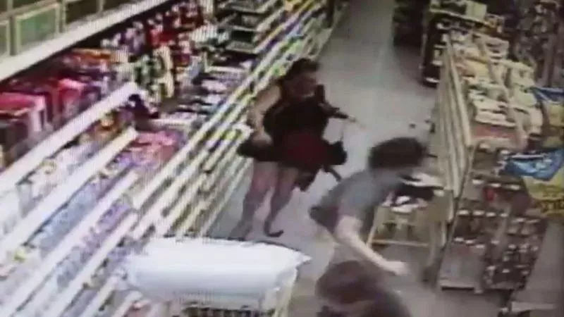 This Fierce Mom Fought Off A Man Who Was Trying To Kidnap Her Daughter