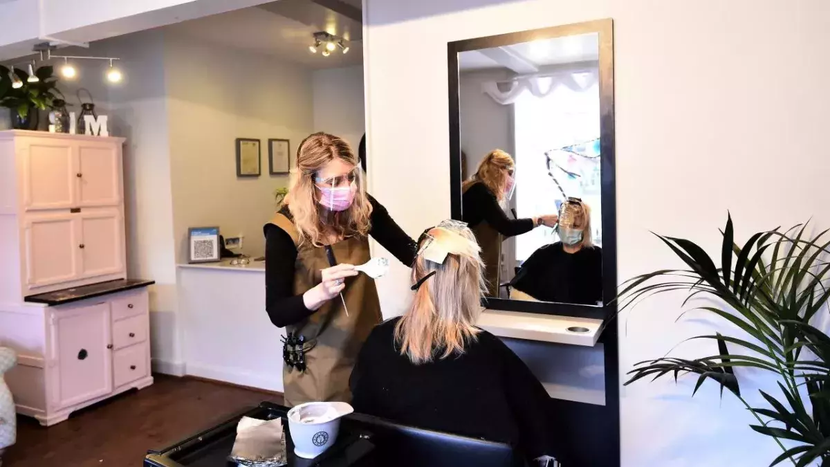 Hair Salon ordered to pay model £200,000 for wrong haircut