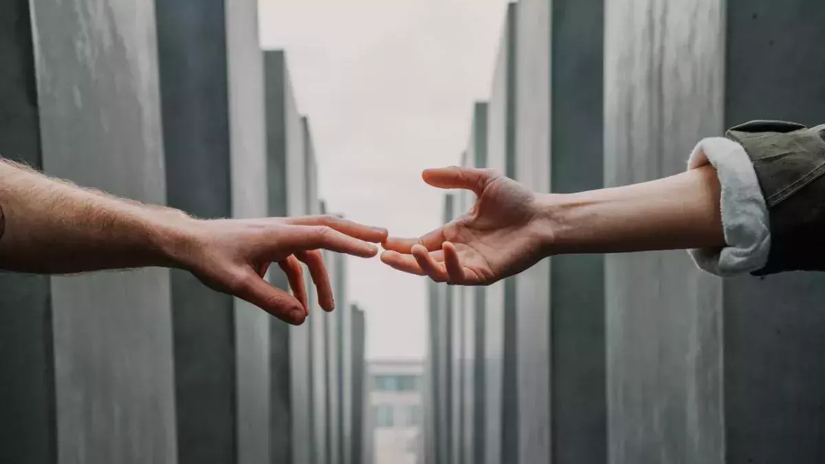 Hands