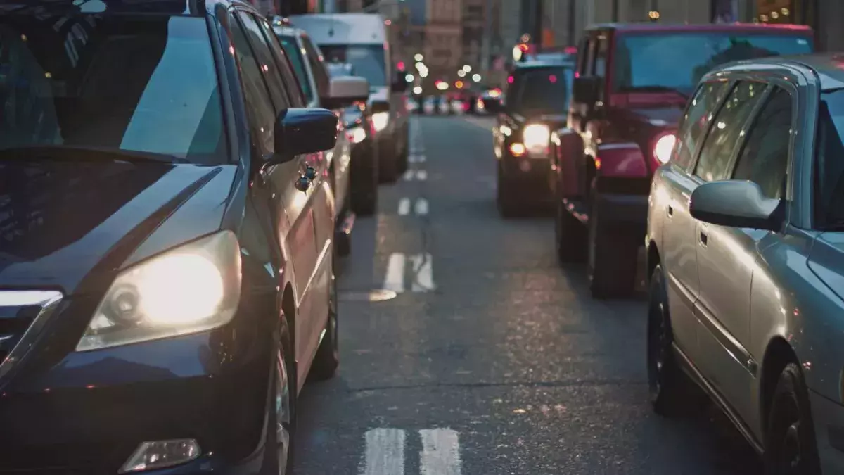 'I have to pee’: Man calls 911 while stuck in traffic.