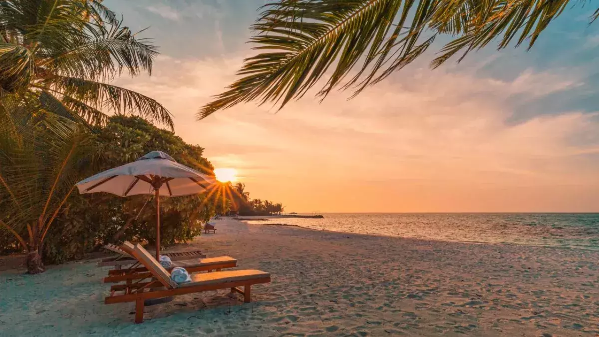 The Maldives Are Offering a Twin-Jab Holiday Package