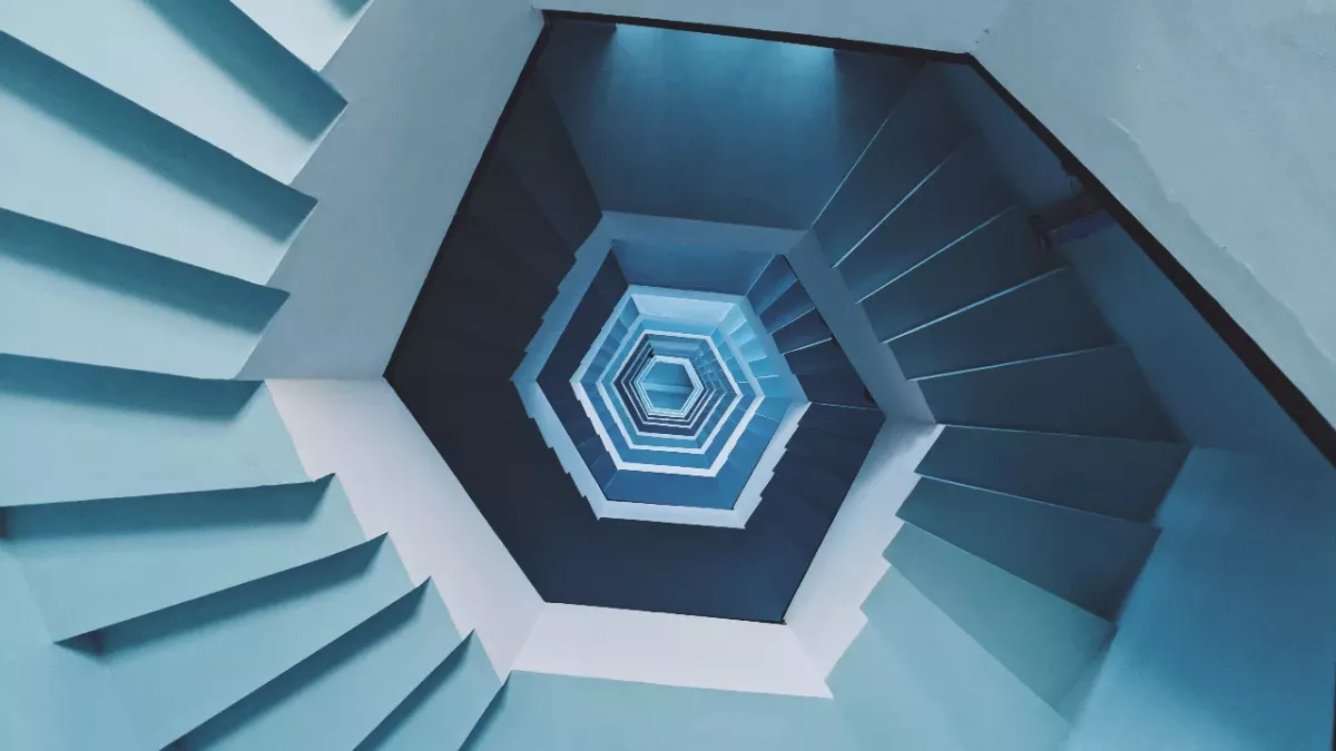 Man or woman: What you see first says a lot about your love life