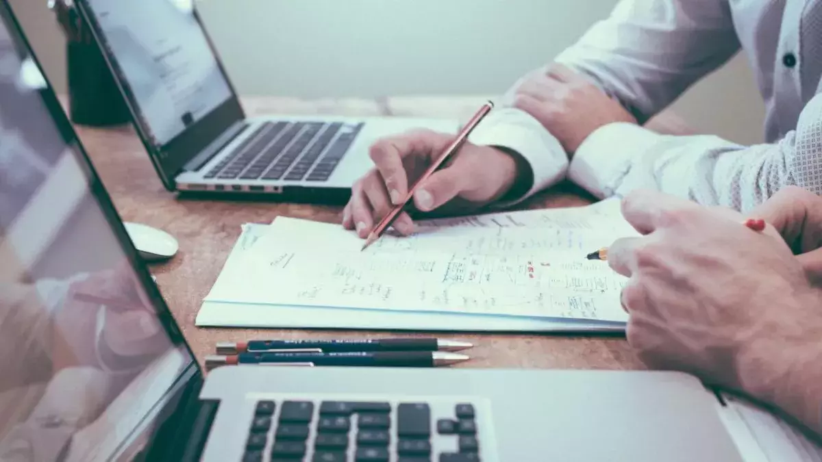 New study reveals people should only be working eight hours per week