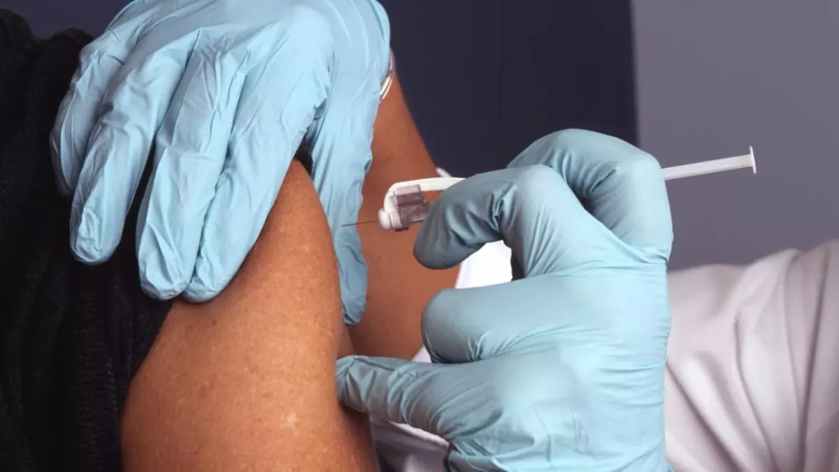 The NHS reveals vaccine shortage for those under 50 