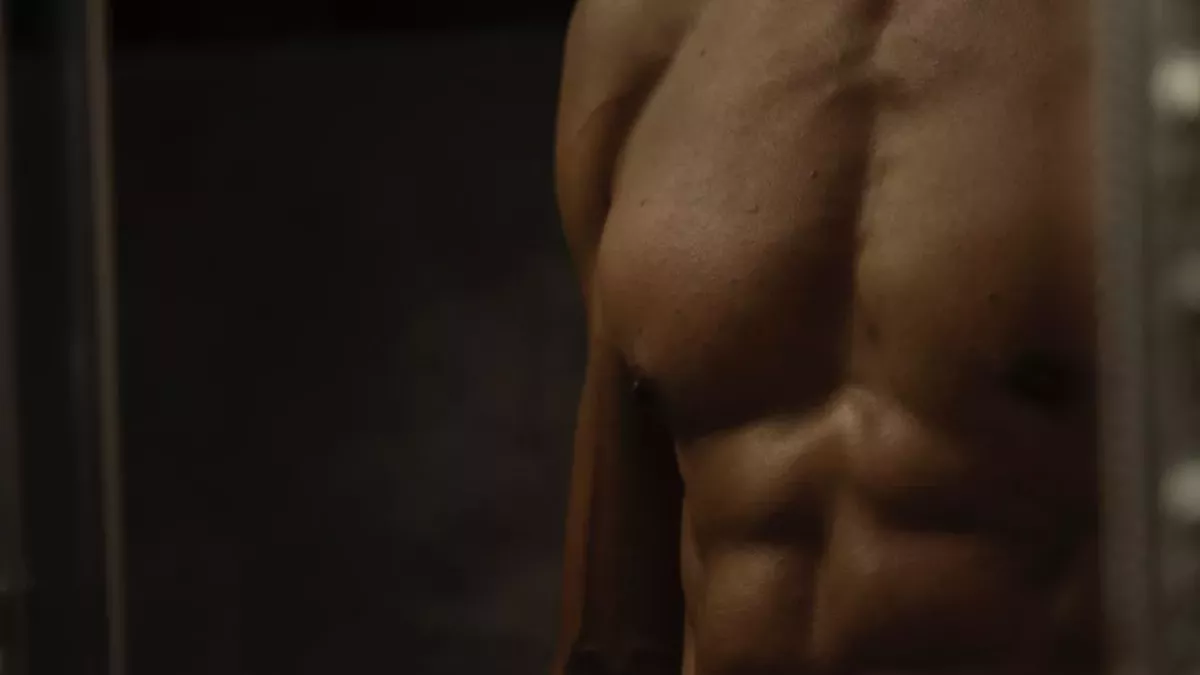 Nipple play: How to stimulate your chest during sex 