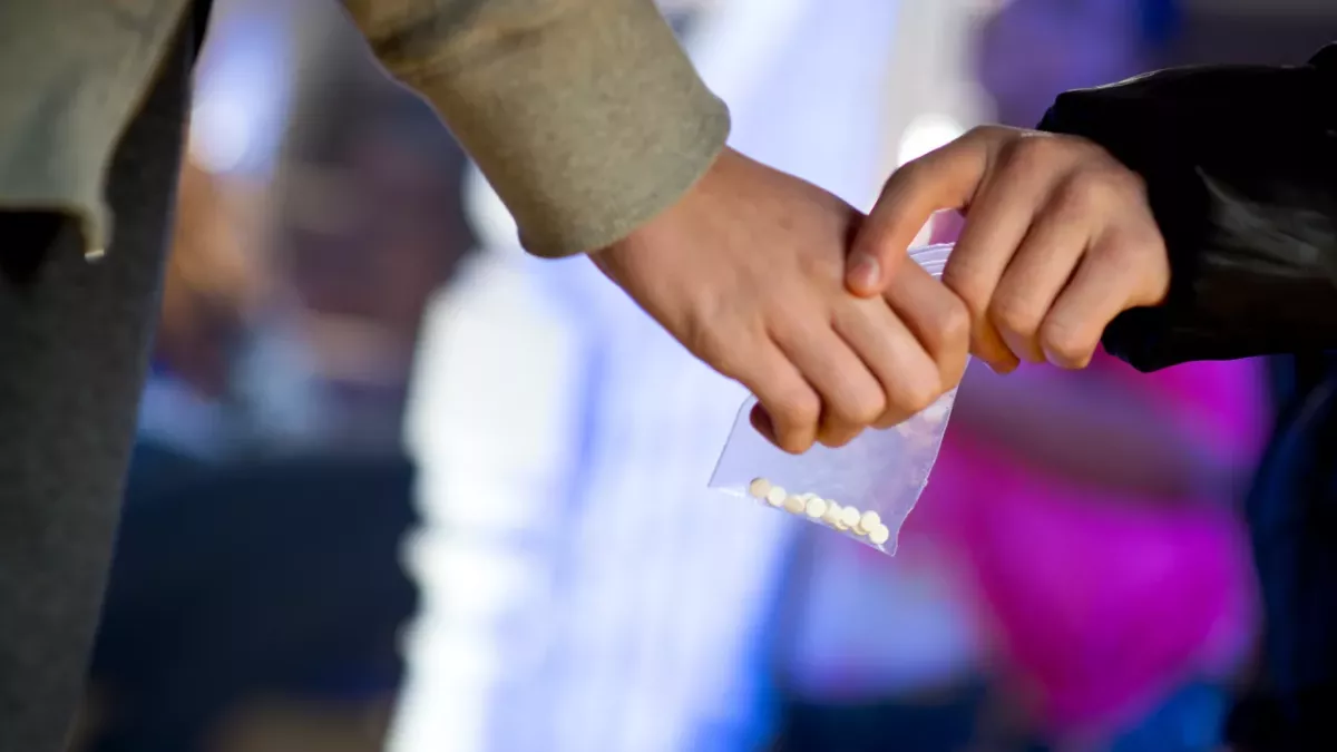 An Oregon Was Man Charged With Smuggling and Attempt to Sell COVID Cure