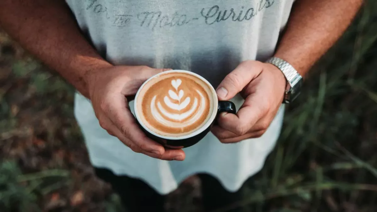 Outdoor coffee dates will soon be allowed in the UK 