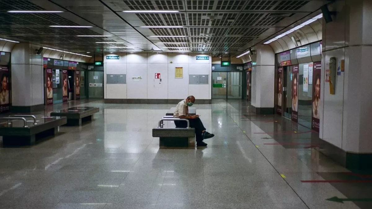 A £5,000 fine will be given out to those looking to escape lockdown