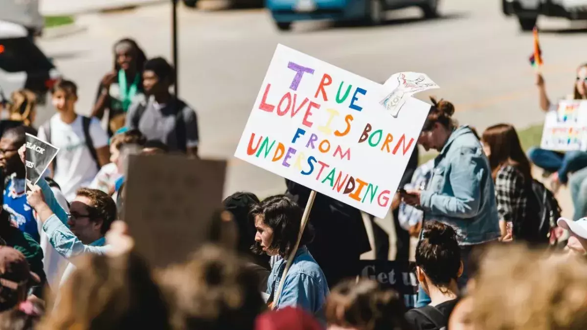 Spain: 20-year-old man was carved homophobic slur on buttocks by anti-gay group