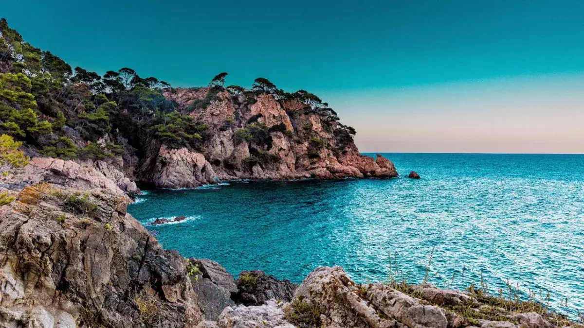 Spanish travel rules now welcome Britons for holidaying