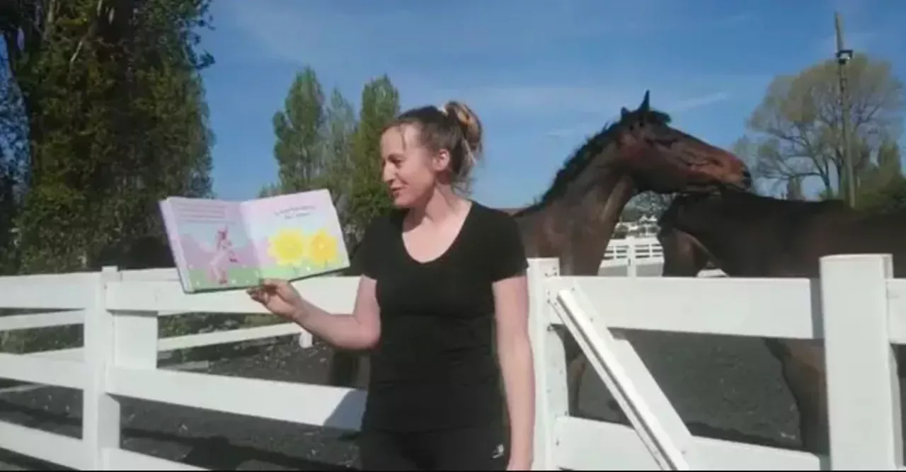 Story time with real live horses!