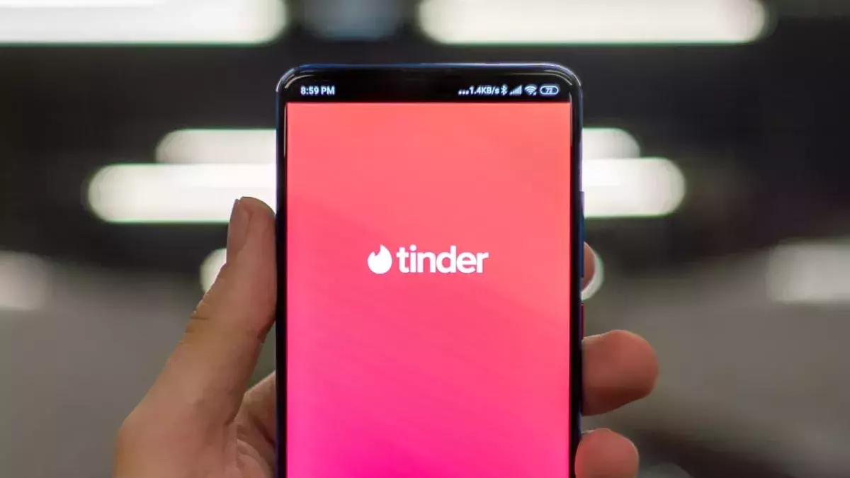 Study Confirms That Men and Women Use Tinder for Very Different Reasons