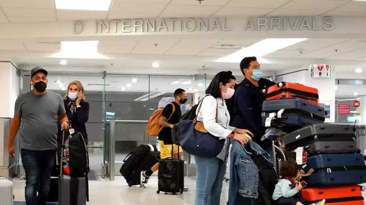 US to remove travel restrictions for vaccinated UK tourists