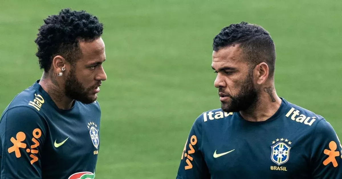 Dani Alves Is Putting Fuel On The Fire Over The Neymar Case