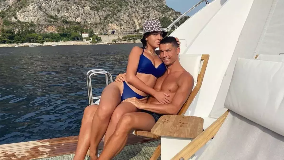 Ronaldo and wife