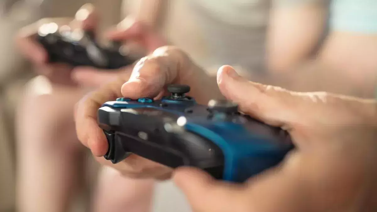 China introduces strict limits on video game time for minors