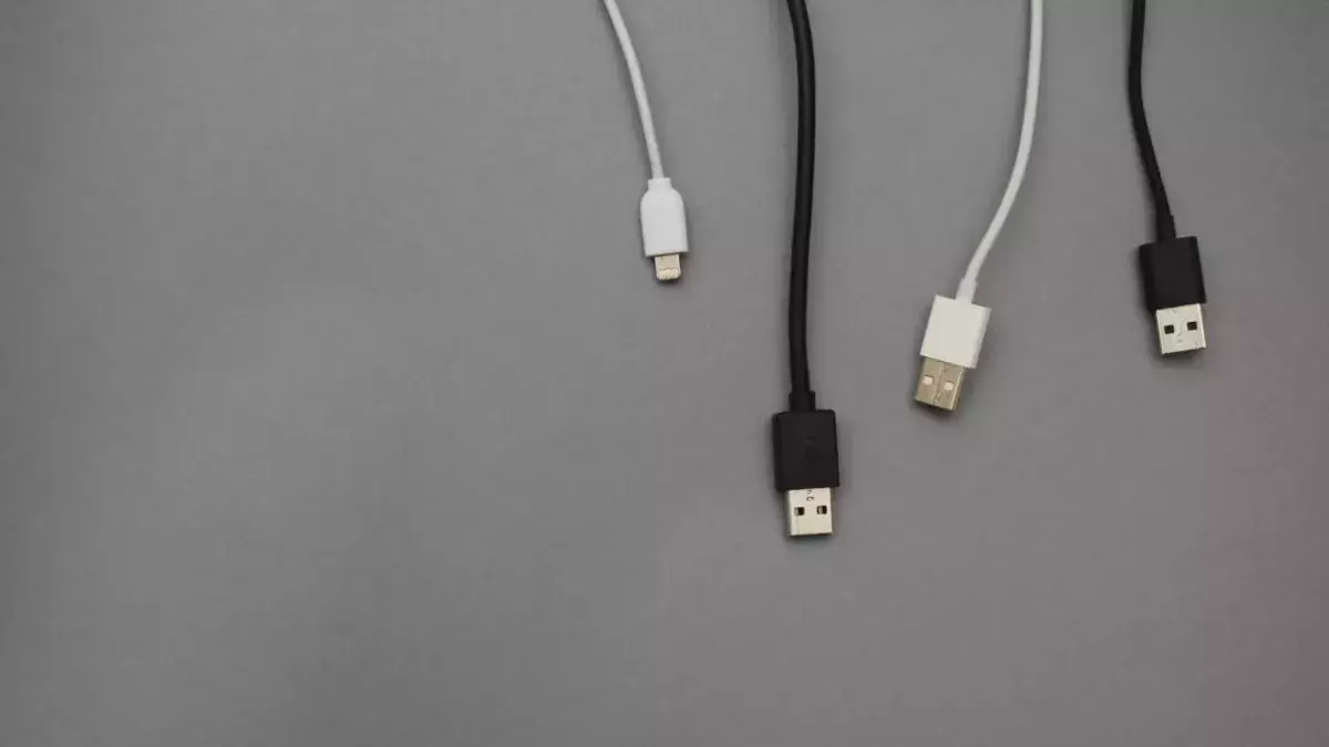 EU proposes mandatory USB-C charges for all phones
