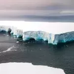 Giant Iceberg