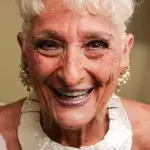 This 83-Year-Old Grandmother Uses Tinder