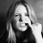 Dry mouth and bitter taste when you wake up, are they signs of a serious illness?