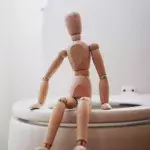 This is how often you should be pooping a day