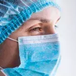 Nurse Warns Public After Testing Positive for COVID Following First Jab
