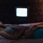 Sleeping With The Lights Or TV On Promotes Weight Gain
