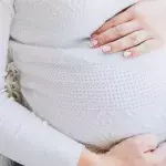 Unvaccinated woman dies of COVID-19 without meeting her newborn child