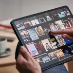 While in quarantine, you can watch movies with your friends remotely with this Netflix app!