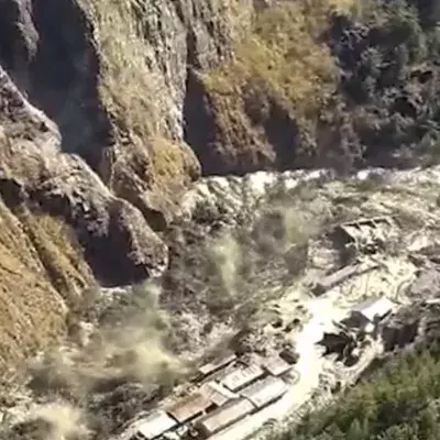 Glacier collapse