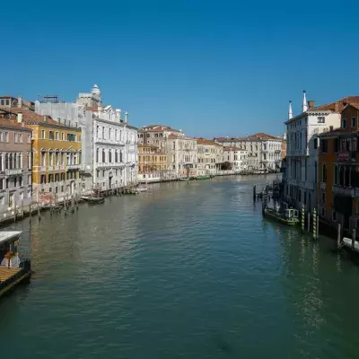 Reduced traffic in Venice canals due to lockdown
