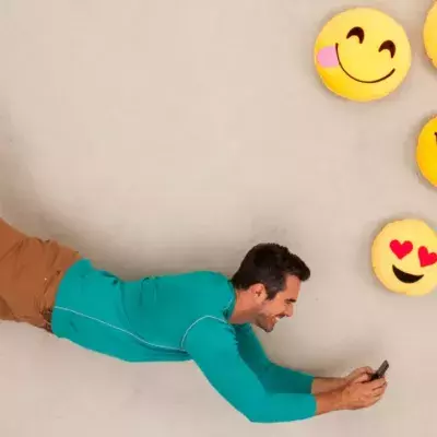 According To This Study, Using Emojis Increases Your Chances Of Getting Laid