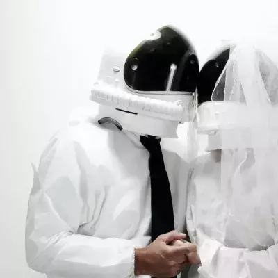 Astronaut goes to space, but his wife finds a replacement