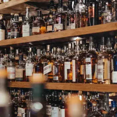 Borish Johnson to consider tax cuts on alcohol sold in pubs 