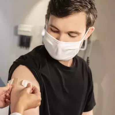 Brits in their 30s will be receiving first dose of COVID jab ahead of schedule 