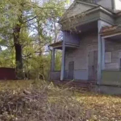 This church has been abandoned for 30 years, since the explosion in Chernobyl.