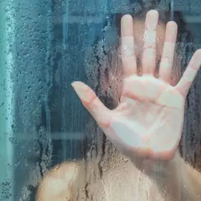 This is how to make shower sex unforgettable!