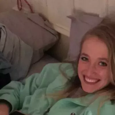 A man forgot about one detail in a photo his sent his mum