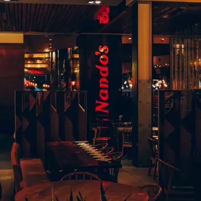 Nando's restaurant