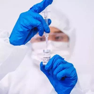 Oxford Scientists Are Preparing for New Jab To Fight COVID Strains