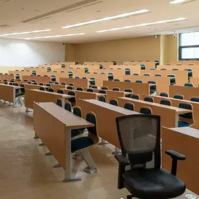 Schools might only reopen until after easter holidays 