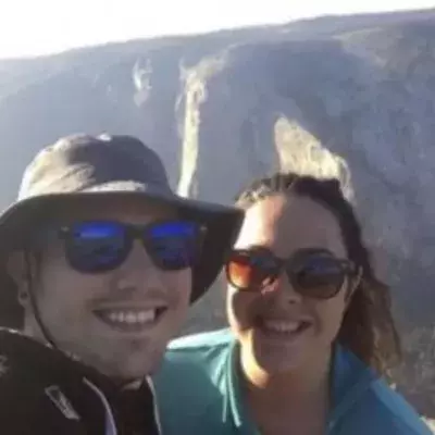 This selfie actually turned out to contain an incredibly tragic photobomb 