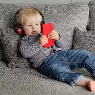 She Left Her Phone With Her Two-Year-Old Daughter And Immediately Regretted It 